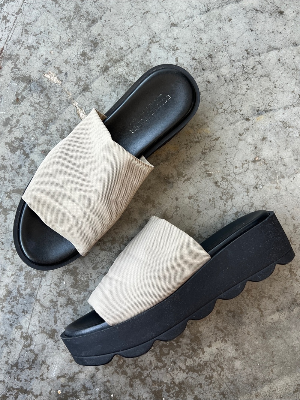 Donald Plainer Sandals Beige Mesh Black Wavy Platform Slide Slip On Women's 8.